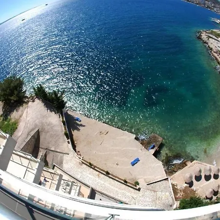 Golden 2 Apartment Sarande