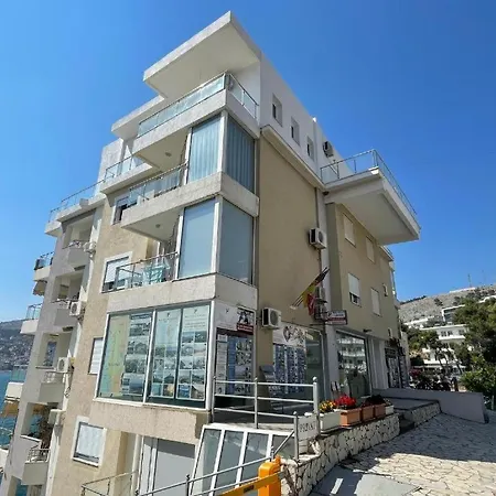 Apartment Golden 2